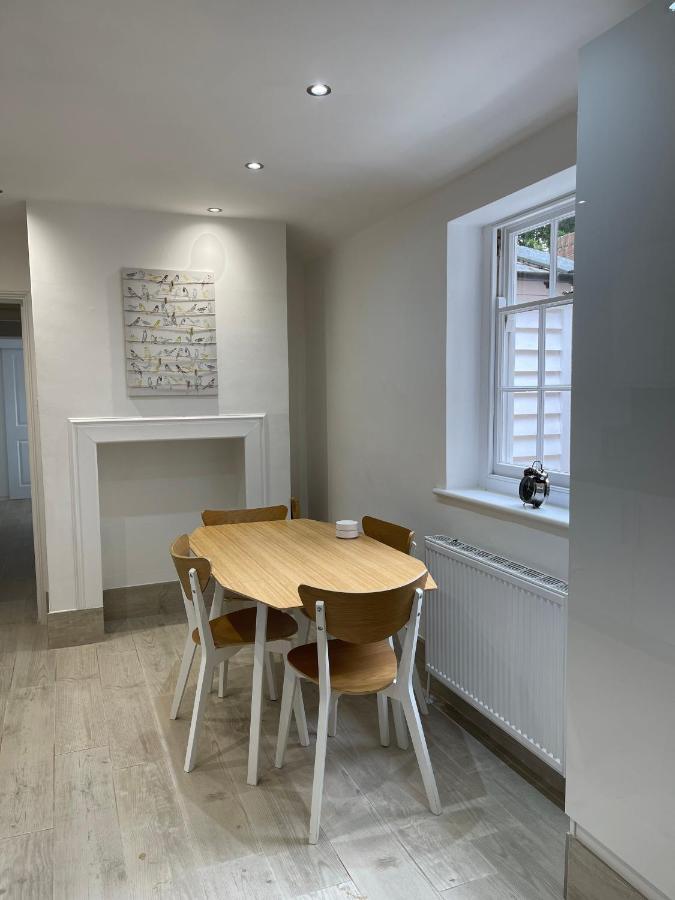 Canterbury 2 Bed Holiday Home Sleeps 6 City Centre Free Parking Exterior photo