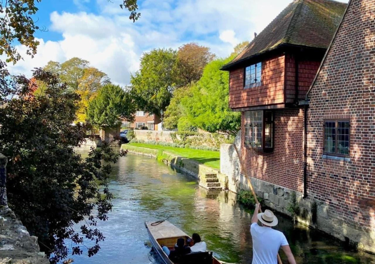 Canterbury 2 Bed Holiday Home Sleeps 6 City Centre Free Parking Exterior photo